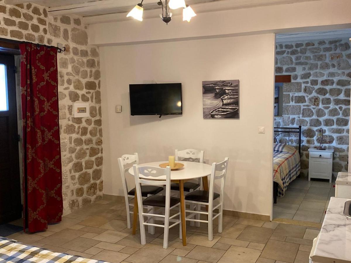 Myral Guesthouse Nafplio Exterior photo